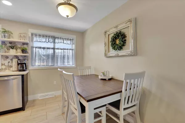 7319 E Maxwell Ave, Spokane Valley, WA 99212