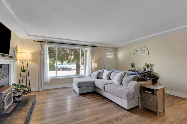 7319 E Maxwell Ave, Spokane Valley, WA 99212