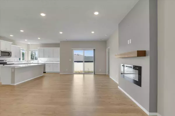 12315 E Dickens Ln, Spokane, WA 99206