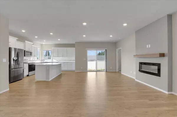 12315 E Dickens Ln, Spokane, WA 99206