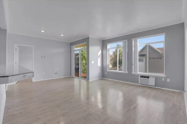 22855 E Country Vista Dr #452, Liberty Lake, WA 99019