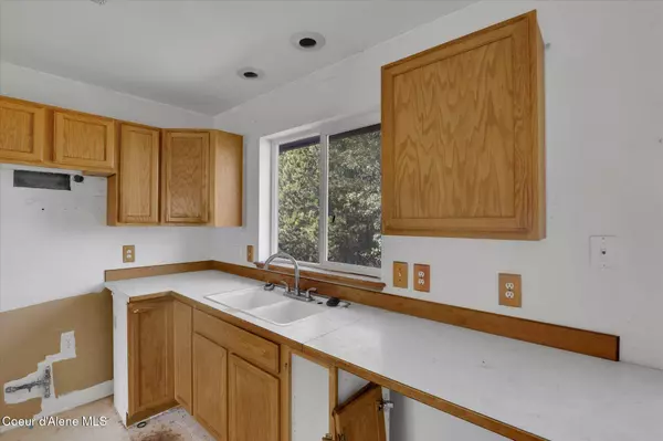 2875 N RAWHIDE RIDGE RD, Post Falls, ID 83854