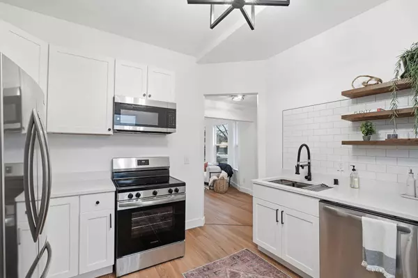 2018 E Pacific Ave, Spokane, WA 99202