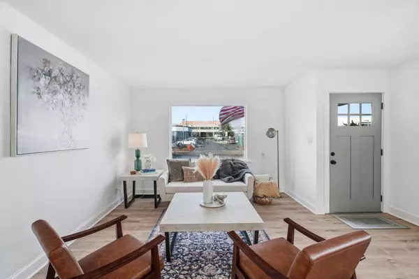 18 E Hoffman Ave, Spokane, WA 99207