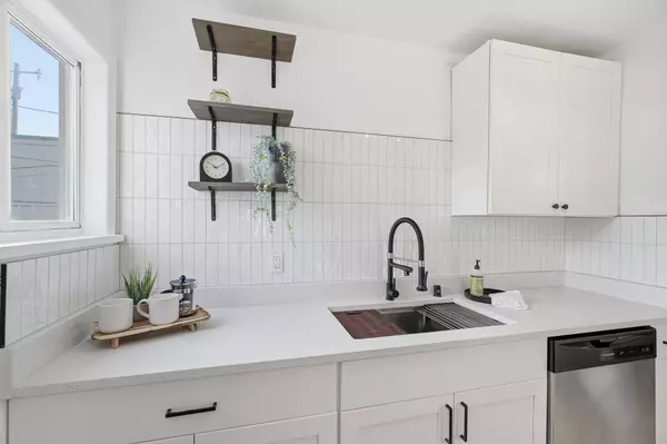 18 E Hoffman Ave, Spokane, WA 99207