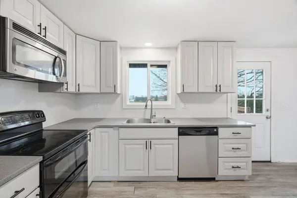 24604 E Wellesley Ave, Otis Orchards, WA 99027