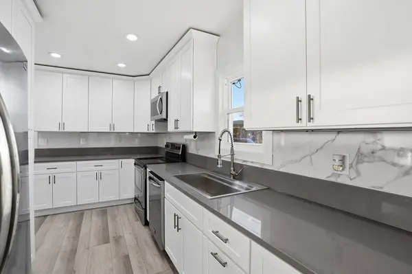 1527 W Jackson Ave, Spokane, WA 99205