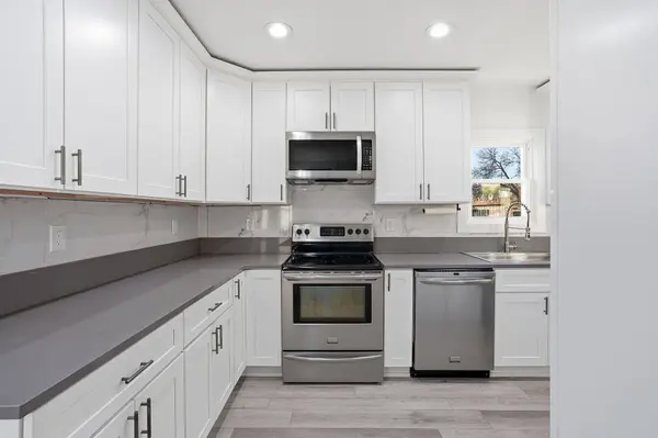 1527 W Jackson Ave, Spokane, WA 99205