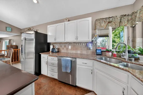 18520 E 9th Ct, Spokane Valley, WA 99016