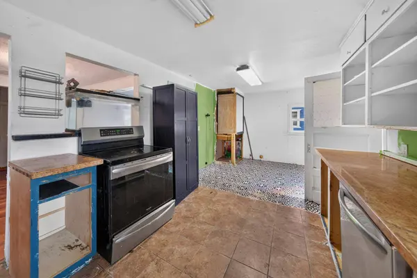 2443 N Wiscomb St, Spokane, WA 99207