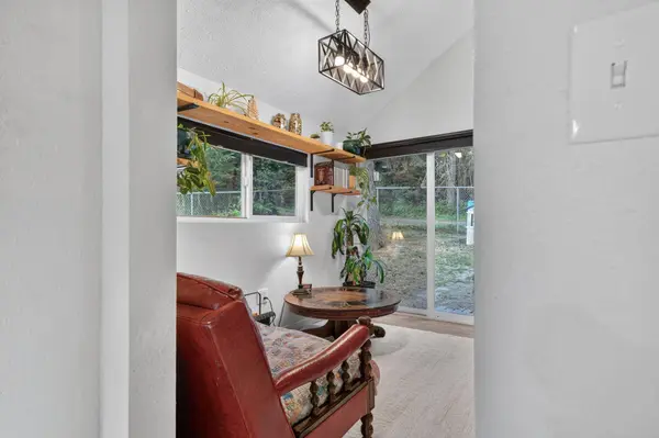 13908 N East Newman Lake Dr, Newman Lake, WA 99025