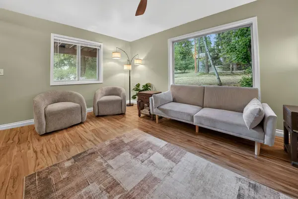 13906 N East Newman Lake Dr, Newman Lake, WA 99025