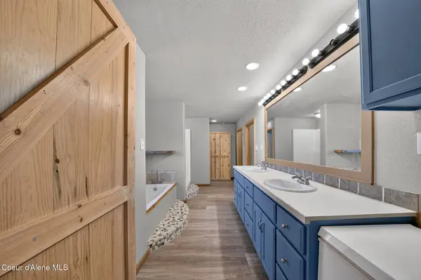 27732 Highway 41, Blanchard, ID 83804