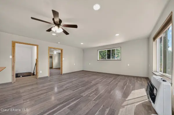 27732 Highway 41, Blanchard, ID 83804