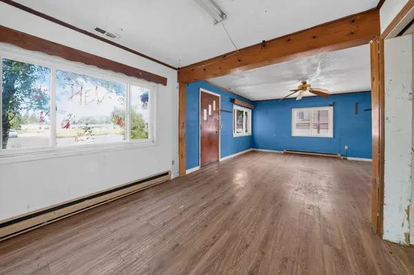 205 W Crawford St, Deer Park, WA 99006