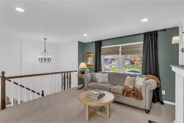 517 S Franklin ST, Raymore, MO 64083