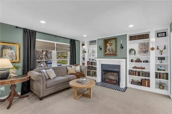 517 S Franklin ST, Raymore, MO 64083