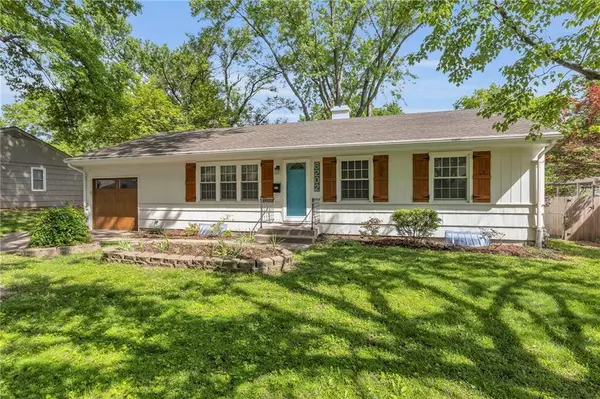 6202 W 76th TER, Prairie Village, KS 66208