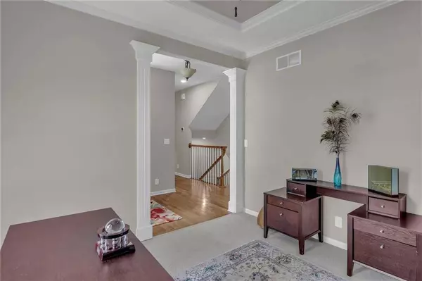 2310 W Forest DR, Olathe, KS 66061