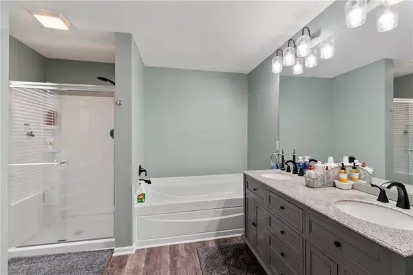 7912 N Poplar CT, Kansas City, MO 64119