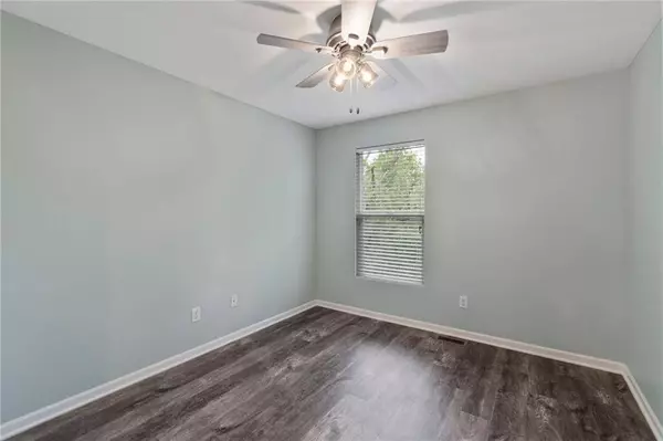 7912 N Poplar CT, Kansas City, MO 64119