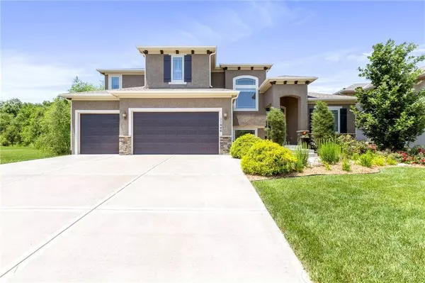 11446 S Longview RD, Olathe, KS 66061