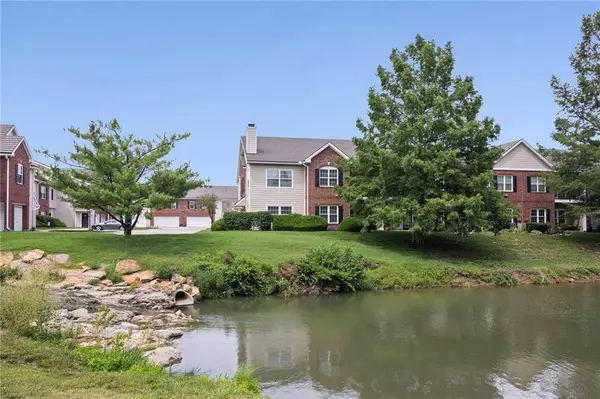 11626 Tomahawk Creek Pkwy #J, Leawood, KS 66211