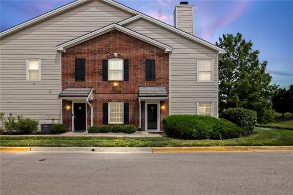 11626 Tomahawk Creek Pkwy #J, Leawood, KS 66211