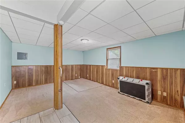 18813 E 5th ST #N, Independence, MO 64056