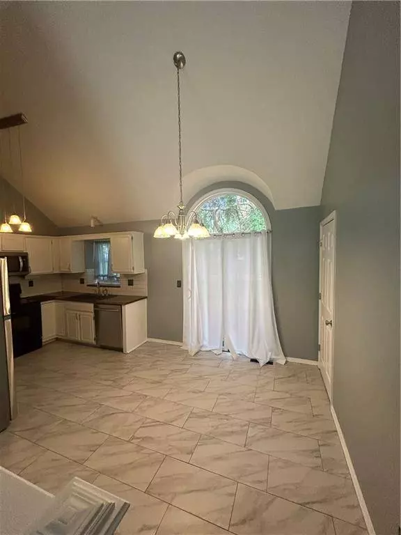 311 NE Bridge PL, Blue Springs, MO 64014