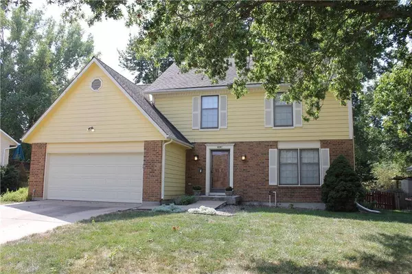 439 Persimmon DR, Olathe, KS 66061