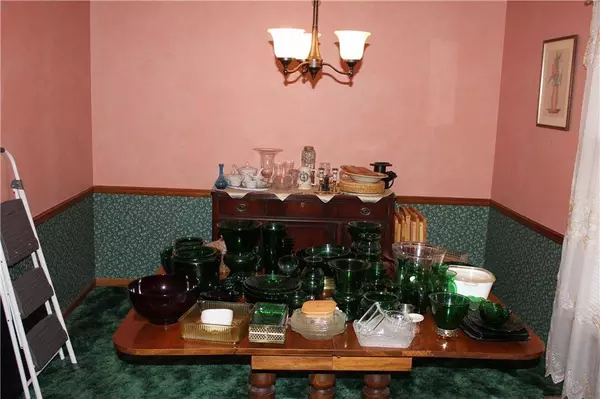 439 Persimmon DR, Olathe, KS 66061