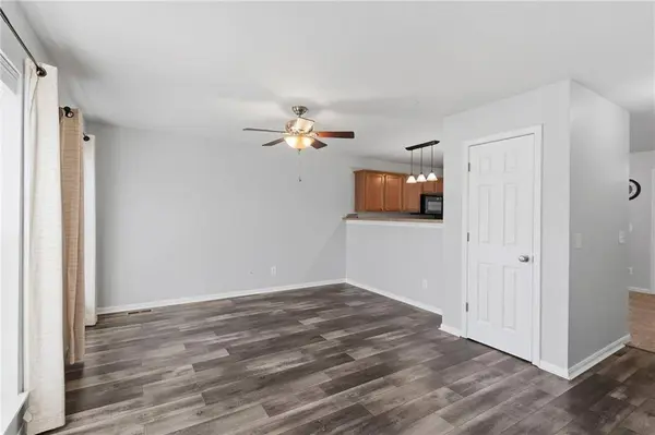 8154 N Oakley AVE, Kansas City, MO 64119