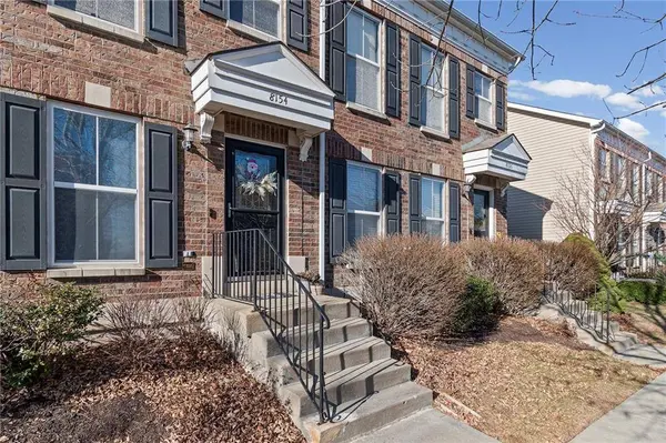 8154 N Oakley AVE, Kansas City, MO 64119