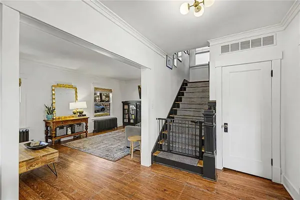 3723 Madison AVE, Kansas City, MO 64111