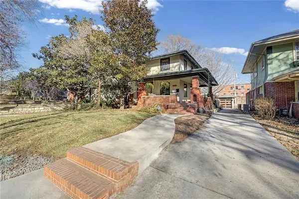 3723 Madison AVE, Kansas City, MO 64111