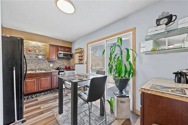 701 Banner DR, Lee's Summit, MO 64086