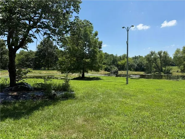 5253 W 215th ST, Bucyrus, KS 66013