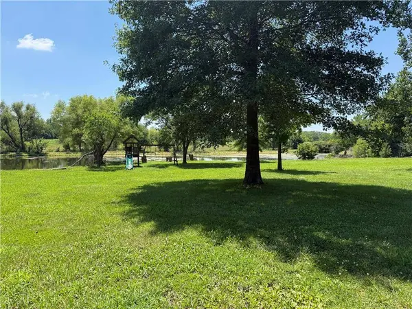 5253 W 215th ST, Bucyrus, KS 66013