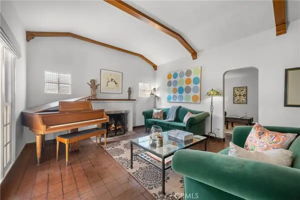 2113 Midvale AVE, Los Angeles, CA 90025