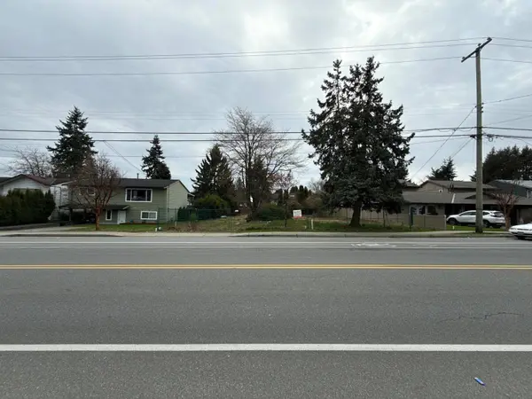 11830 92 AVE, Delta, BC V4C 3L4