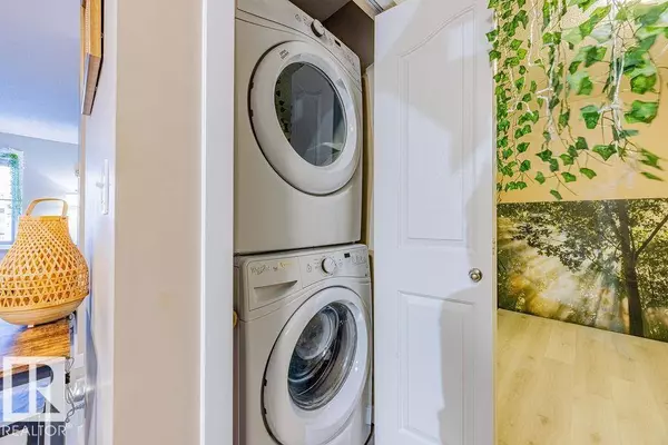 #310 12025 22 AV SW, Edmonton, AB T6W 2Y1