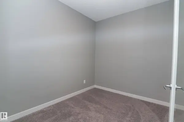 #414 2207 44 AV NW, Edmonton, AB T6T 0T1