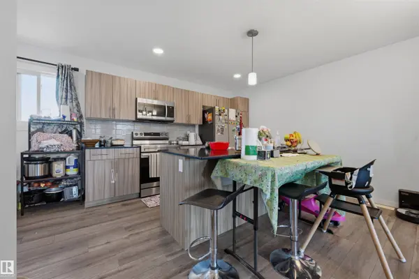 1246 ASTER BV NW, Edmonton, AB T6T 2N8