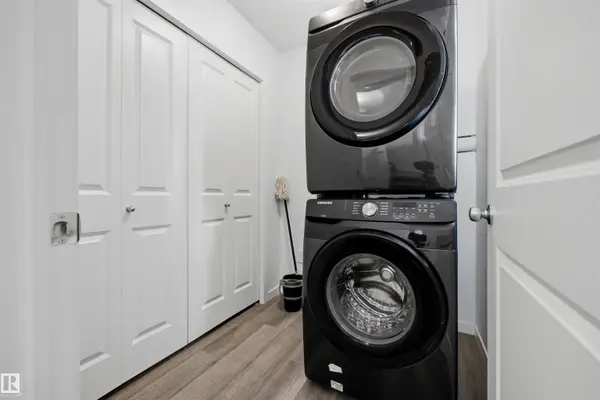 1246 ASTER BV NW, Edmonton, AB T6T 2N8