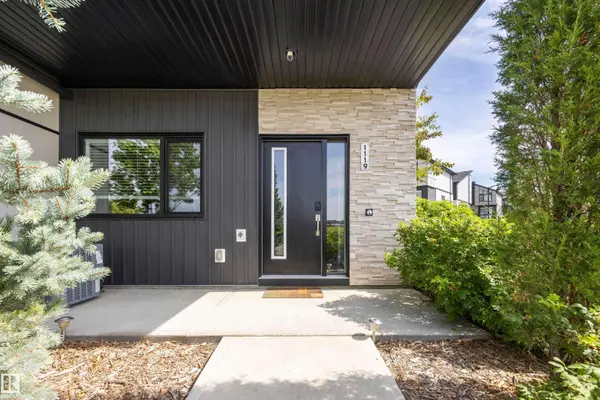 1119 KESWICK DR SW, Edmonton, AB T6W 4B6