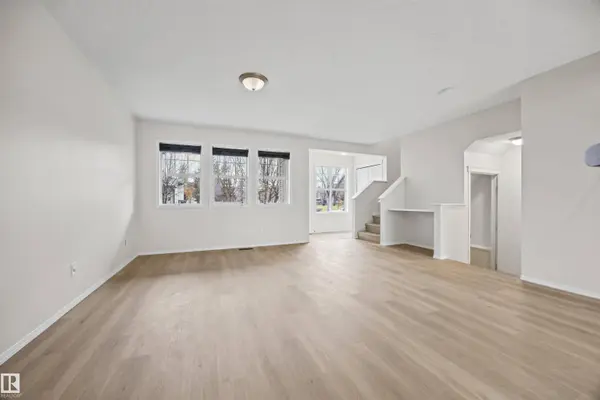 4618 TURNER SQUARE SQ NW, Edmonton, AB T6R 3H3