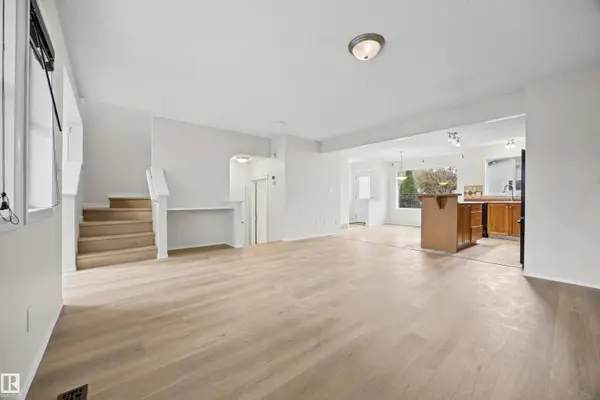 4618 TURNER SQUARE SQ NW, Edmonton, AB T6R 3H3