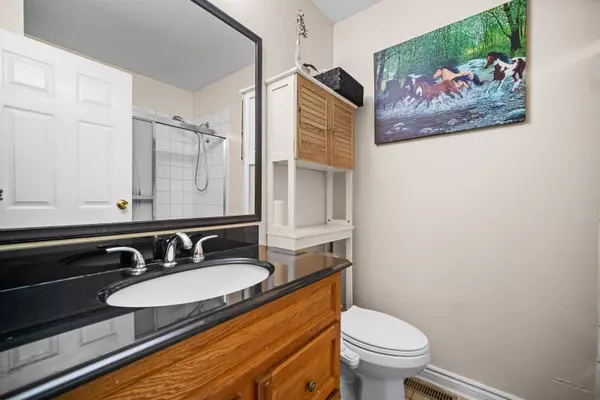 9364 152nd Street ST, Surrey, BC V3R 4G2