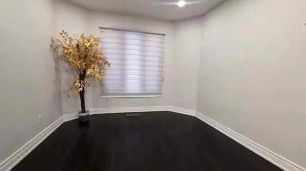 44 Andy CRES, Vaughan, ON L4H 1C5